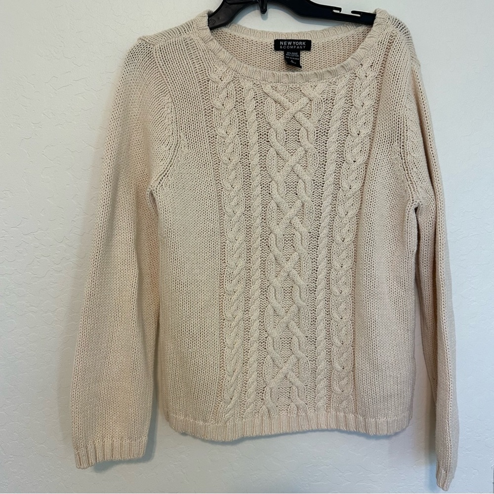 Bone knitted sweater